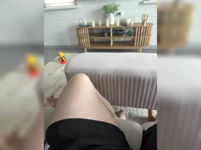 14Osobovi88 on BongaCams
