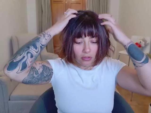 AlyaMisstres from BongaCams