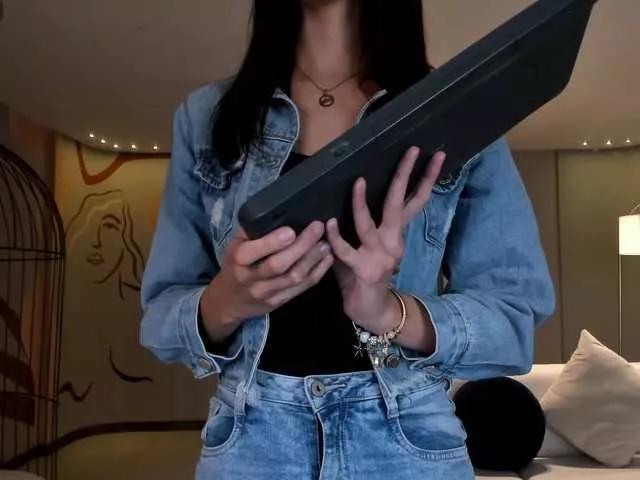 AnaisNin1 from BongaCams