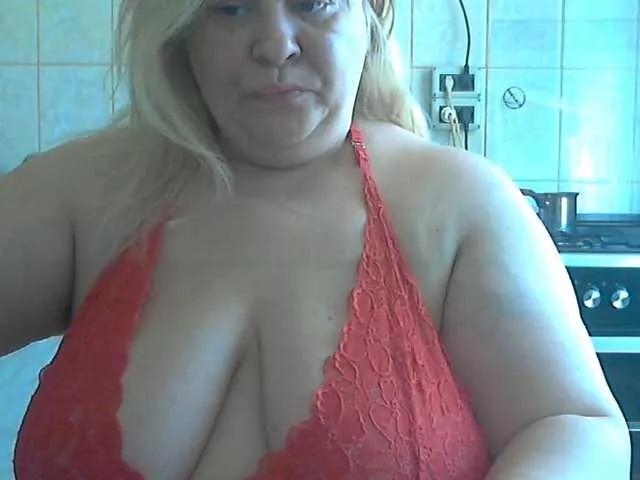AriannaMilf from BongaCams