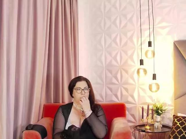 AryaEve from BongaCams