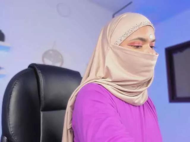 Aura-cuutee from BongaCams