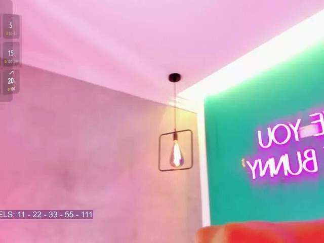 Aylamonroe from BongaCams