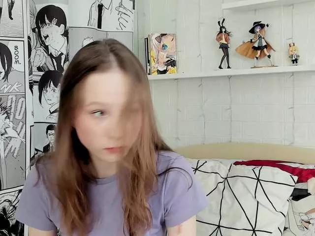 b4by-Emilia from BongaCams