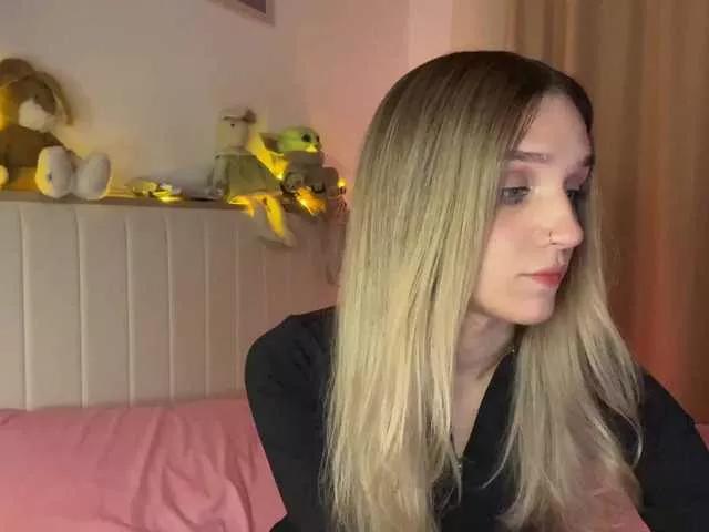 BabyTamagochi from BongaCams