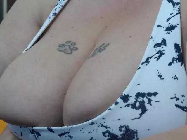 BBWBlackDevon from BongaCams