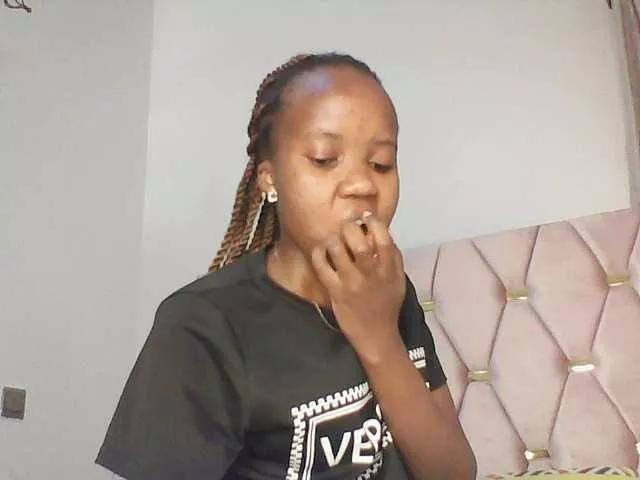 bigbaby004 from BongaCams