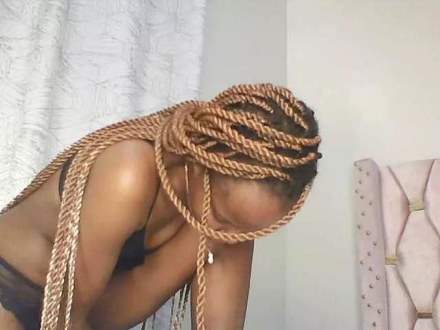 bigbaby004 from BongaCams