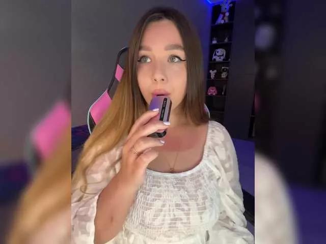 BloomJuliette from BongaCams
