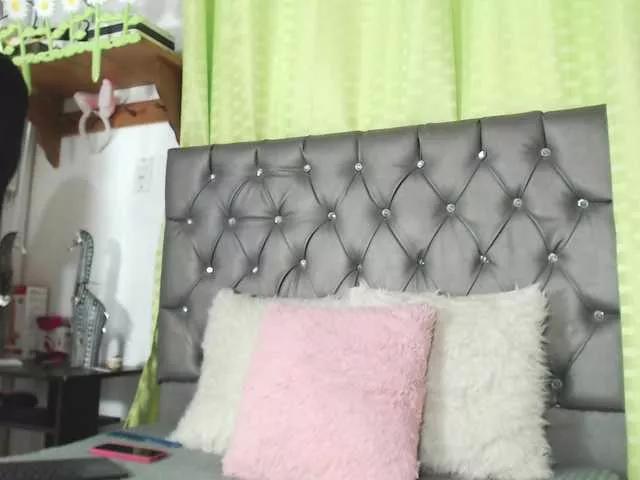 catalinalatin from BongaCams