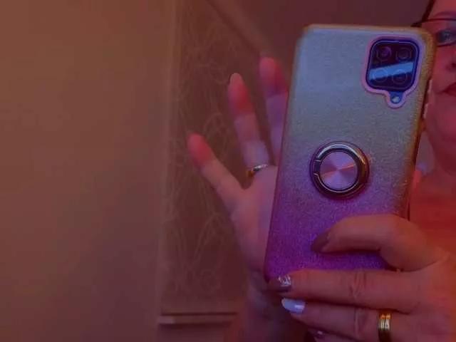 Connyat99 from BongaCams