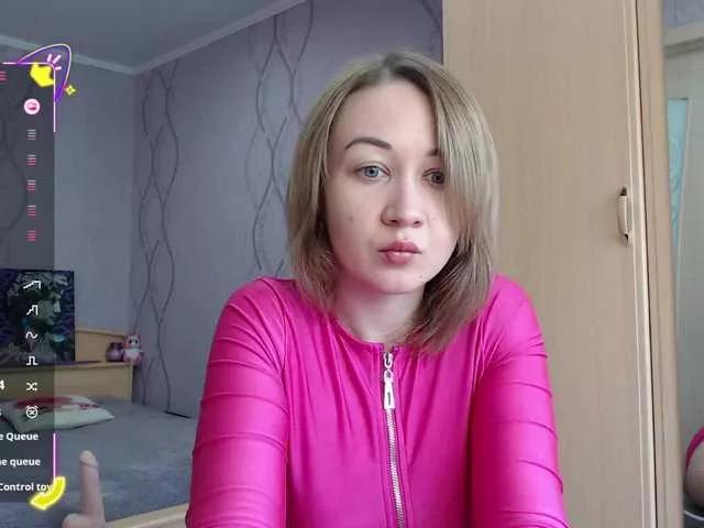 DaddysSluttyGirl from BongaCams