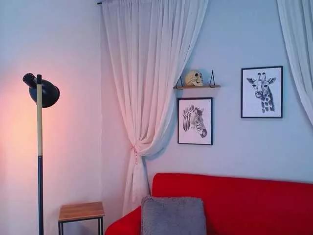 DakariaHills from BongaCams