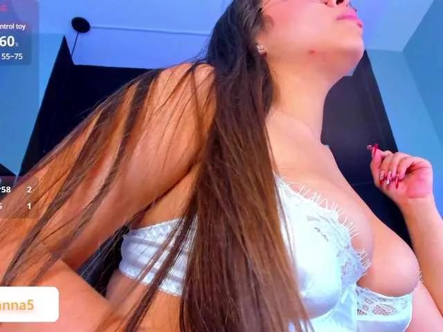 danna-roldann from BongaCams