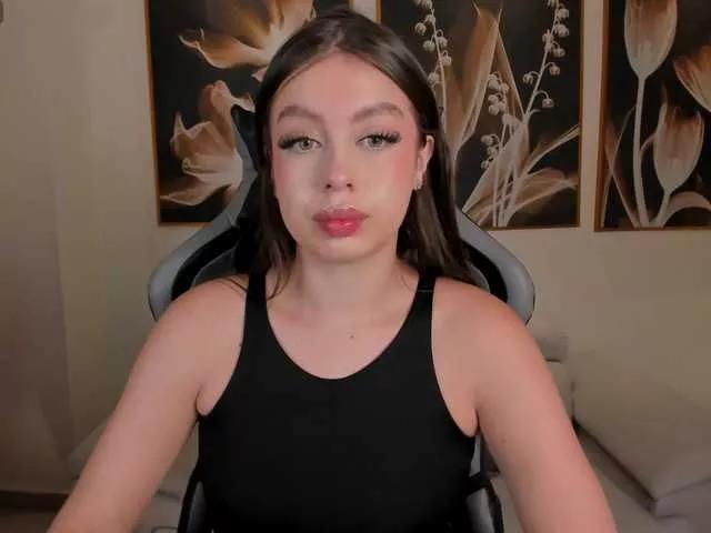 EllaClark from BongaCams