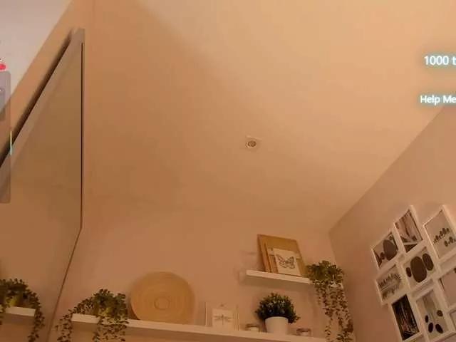 EllaThorne from BongaCams