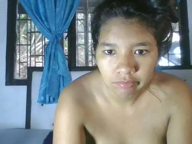 EmelyWhitte from BongaCams