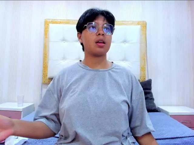 Emmaa-Lex from BongaCams