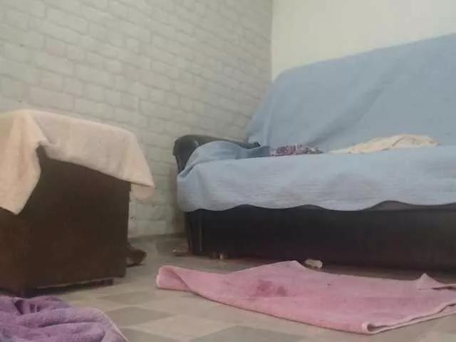 emmasquirt69 from BongaCams