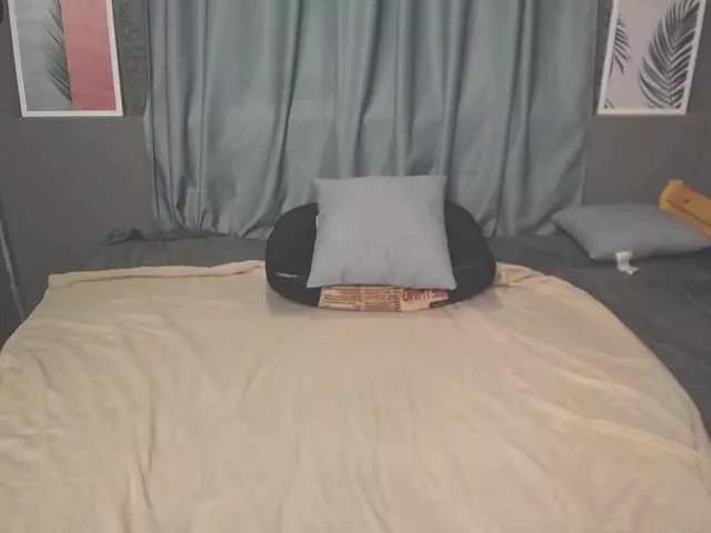 EveLibston from BongaCams