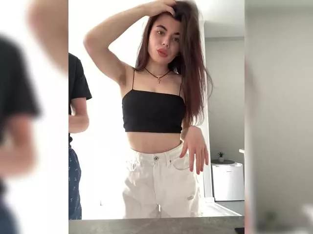 Gummy-Bears from BongaCams