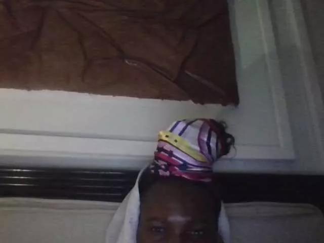 Innnie from BongaCams