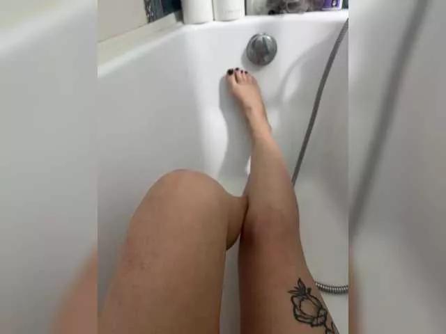 Intimens from BongaCams