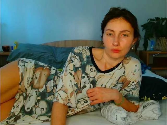 Irina9793 from BongaCams