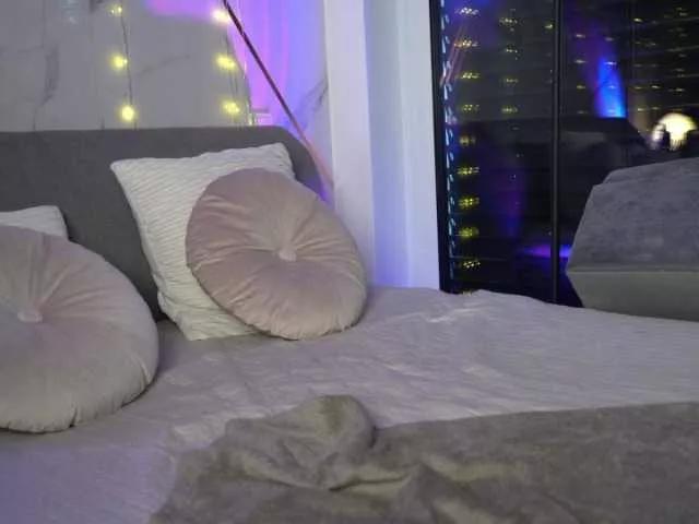 JayJayPink from BongaCams