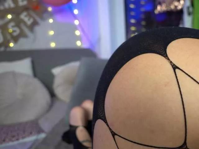 JayJayPink from BongaCams