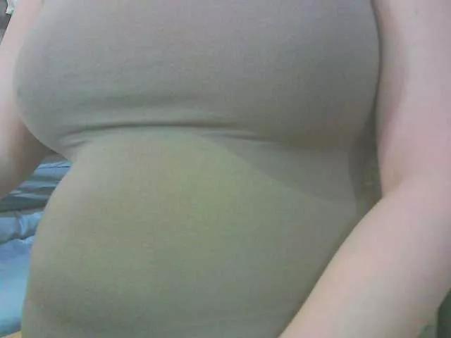 KeepmepregO from BongaCams