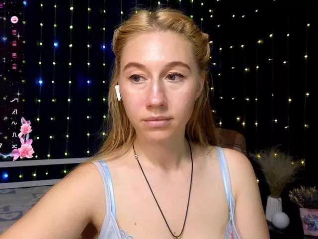 kiska-wansday07 from BongaCams