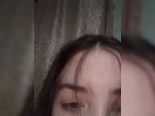 Kissa-is-klassa-a from BongaCams