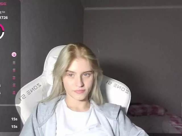 kissesliza from BongaCams
