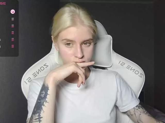 kissesliza from BongaCams