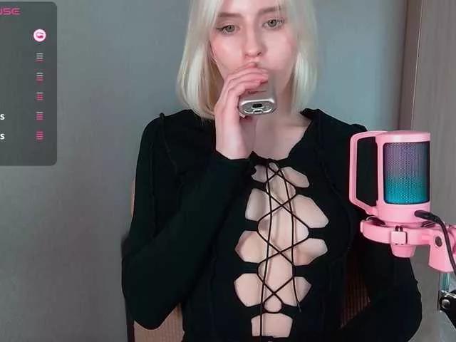 kissesliza from BongaCams