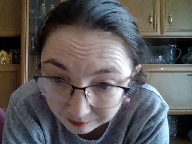 Larrisa3 from BongaCams