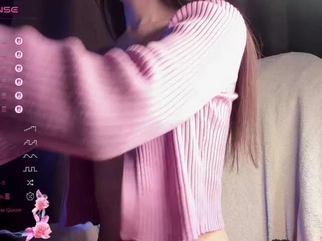 LeenyLipss from BongaCams is Freechat