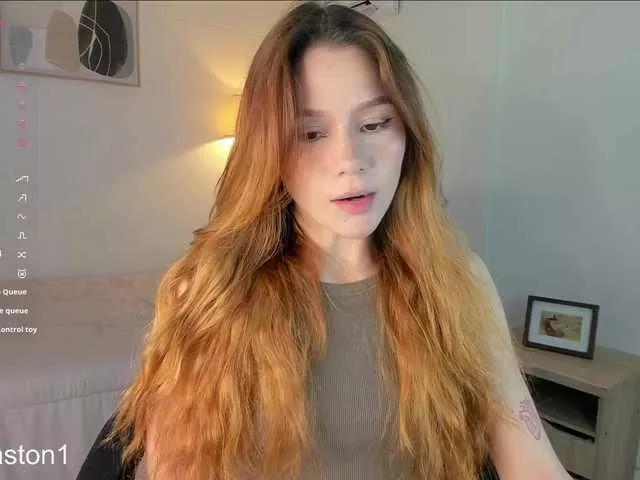 lilyeaston from BongaCams