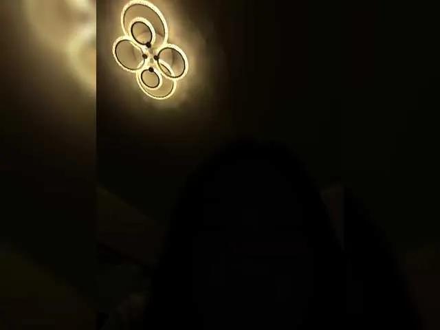 LittleSoMing from BongaCams