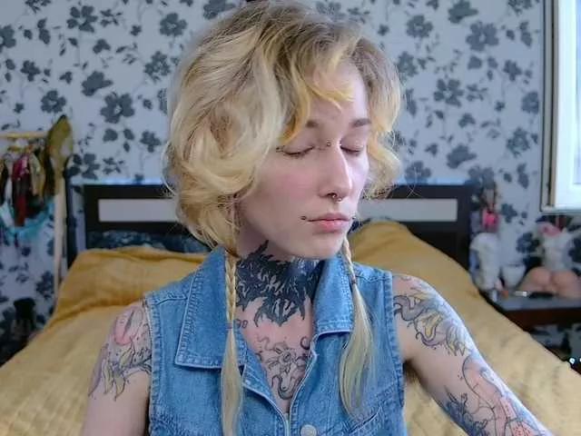 LittleSpaceMouse- from BongaCams