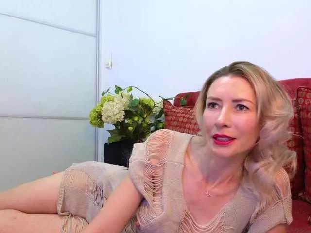 maddalena from BongaCams