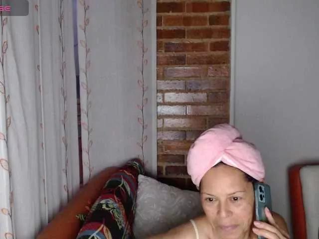 malla-shy from BongaCams