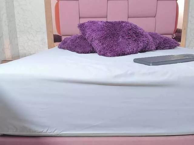 Mara-Lopez from BongaCams