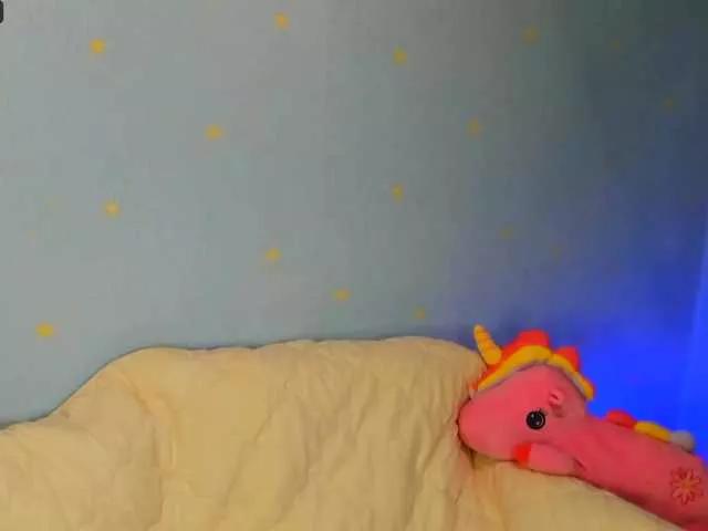 MelMooon from BongaCams