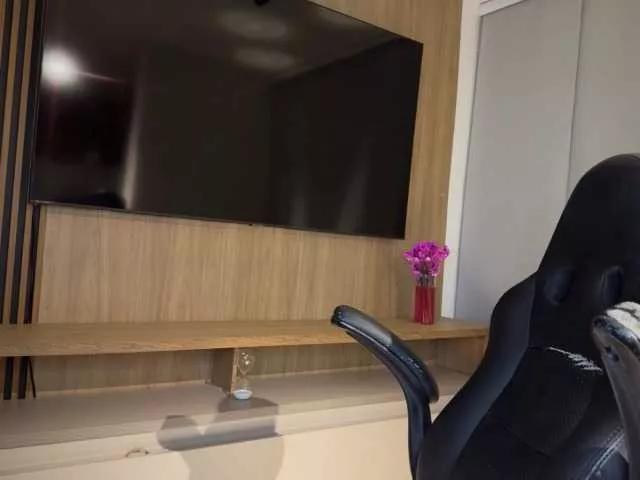 MiiaVega from BongaCams