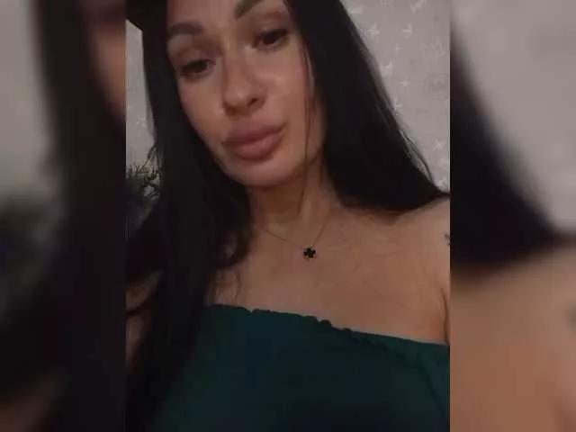 Mikki88K from BongaCams