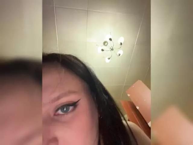Mirridaa from BongaCams