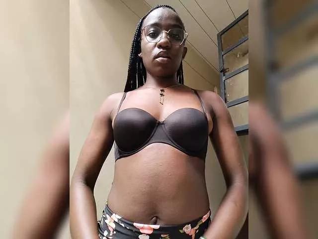 Miss025-Temptation from BongaCams
