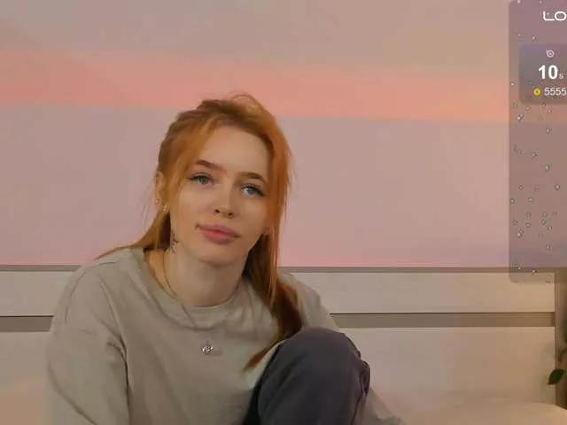 MissRedFox from BongaCams